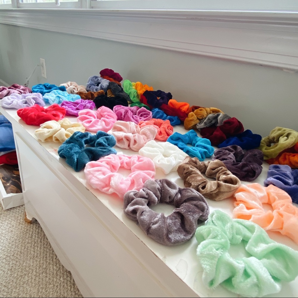 MYSTERY BOX Set of 6 Scrunchies ☆ - Picture 4 of 8